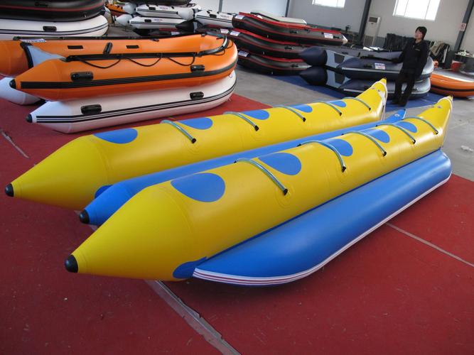 8米香蕉艇 双体香蕉艇 休闲娱乐艇 充气艇 橡皮艇 pvc船 运动艇